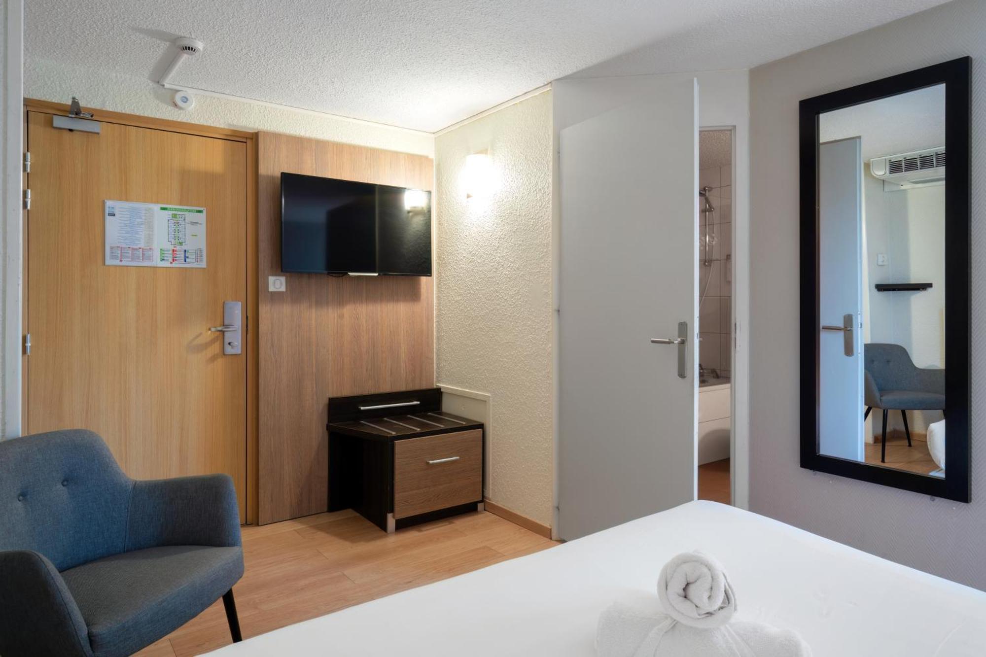 Kyriad Belfort Centre Gare Экстерьер фото