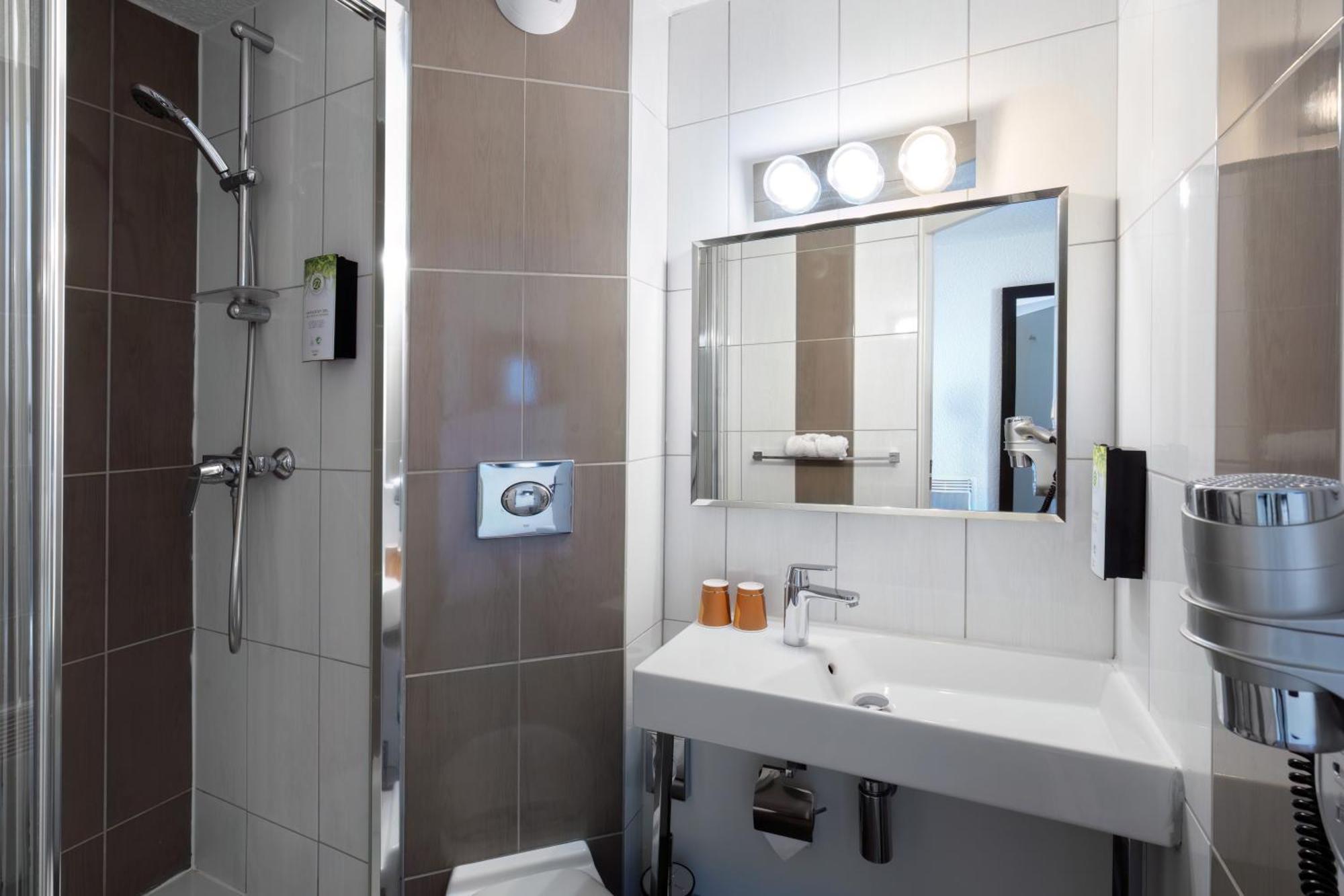 Kyriad Belfort Centre Gare Экстерьер фото